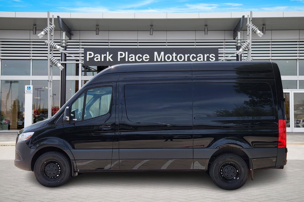 New 2024 Mercedes-Benz Sprinter 2500 Standard Roof 4-Cyl Diesel HO Van