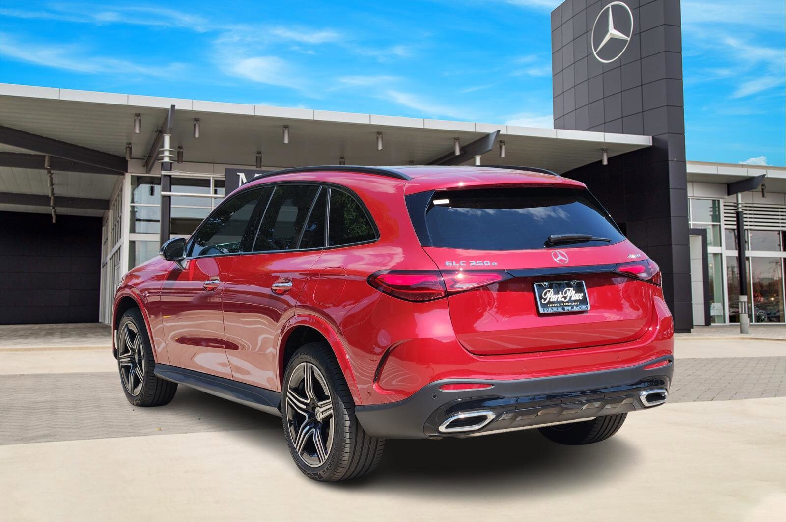 2025 Mercedes Benz GLC 350e 4MATIC photo 3