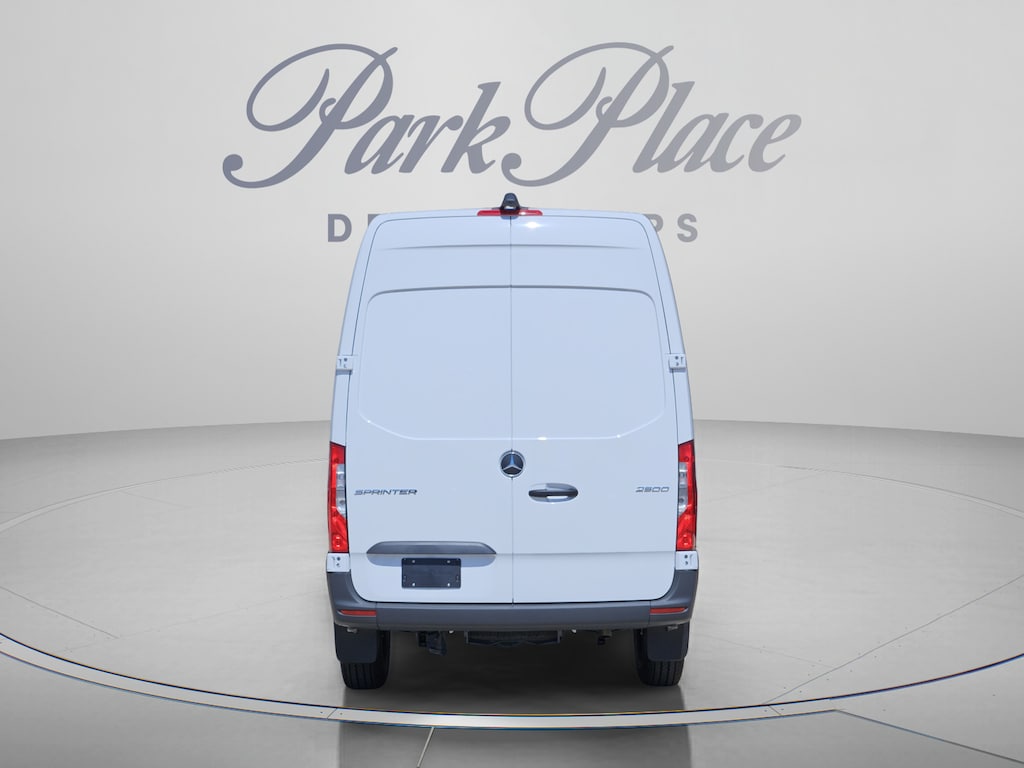 New 2026 Mercedes-Benz Sprinter 2500 Standard Roof 4-Cyl Diesel