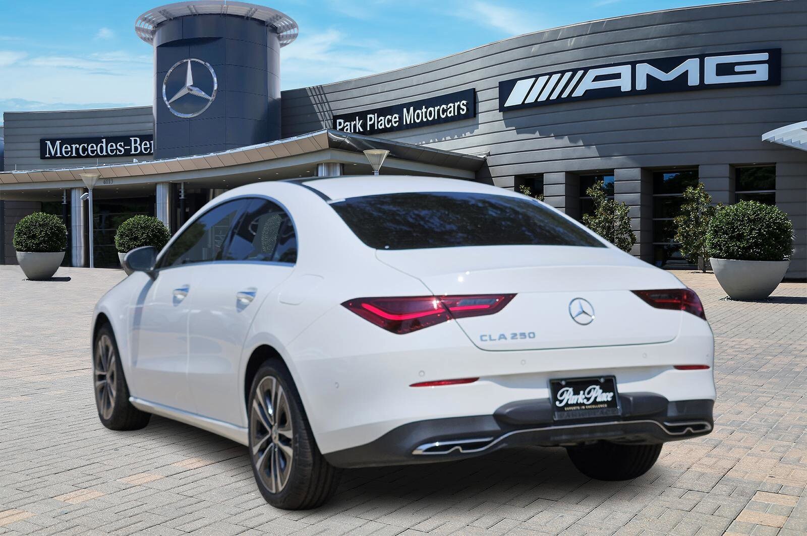 2025 Mercedes Benz CLA 250 photo 3