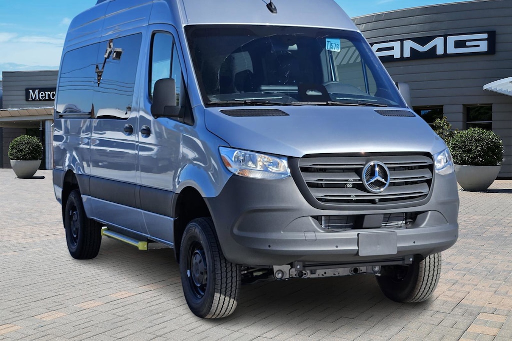 New 2025 Mercedes-Benz Sprinter 2500 Standard Roof 4-Cyl Diesel HO Van Passenger Van