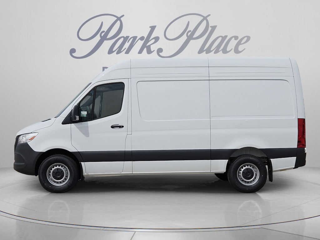 New 2026 Mercedes-Benz Sprinter 2500 Standard Roof 4-Cyl Diesel Van Crew Van