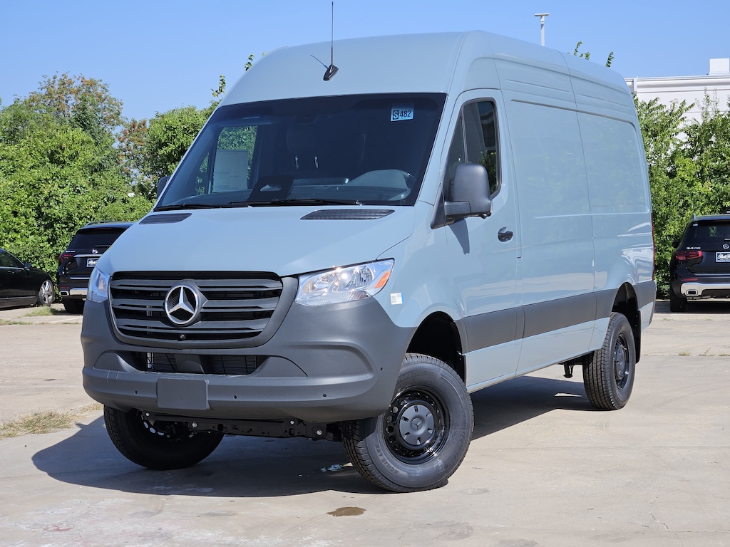 New 2026 Mercedes-Benz Sprinter 2500 Standard Roof 4-Cyl Diesel HO Van Cargo Van