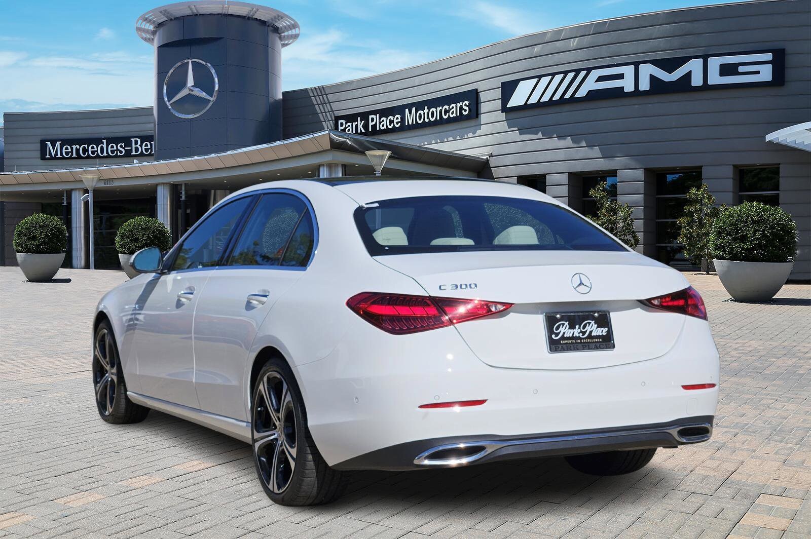 2025 Mercedes Benz C 300 Sedan photo 4