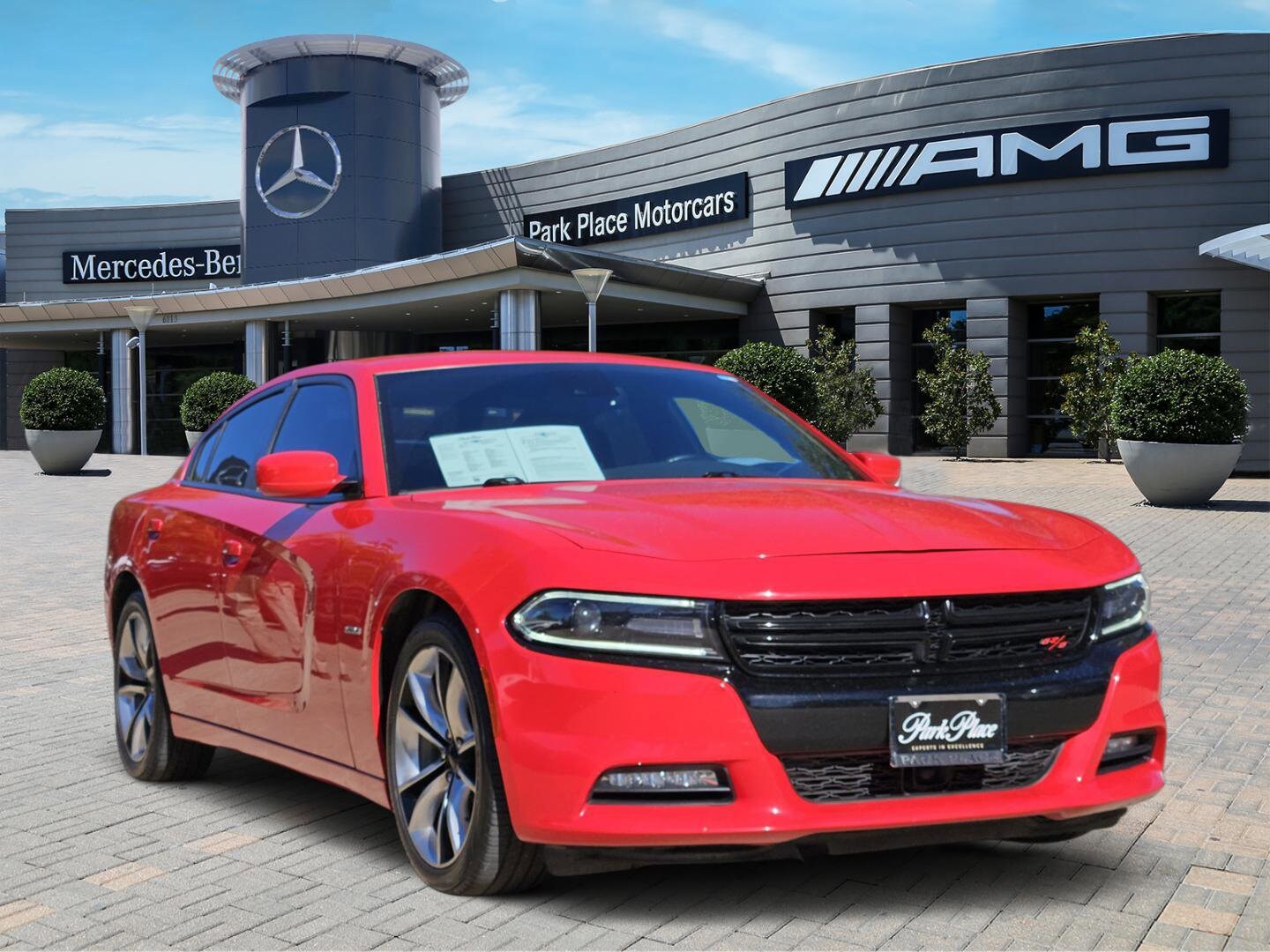 2015 Dodge Charger R/T photo 2