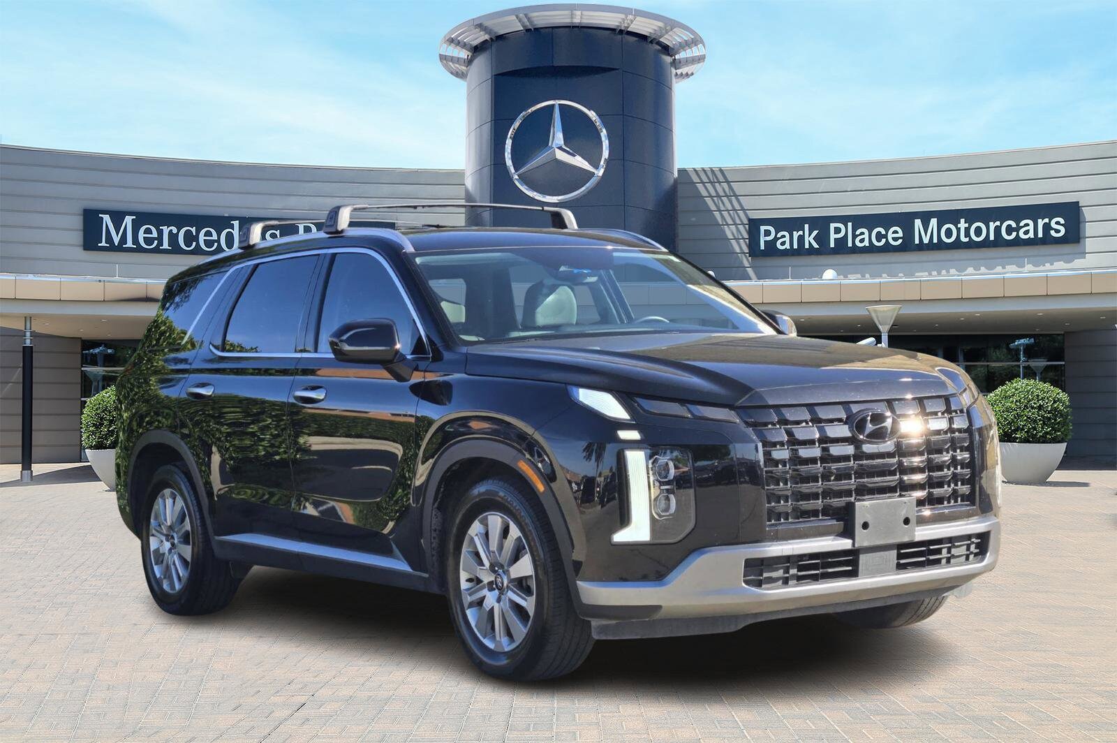 2023 Hyundai Palisade SEL photo 2
