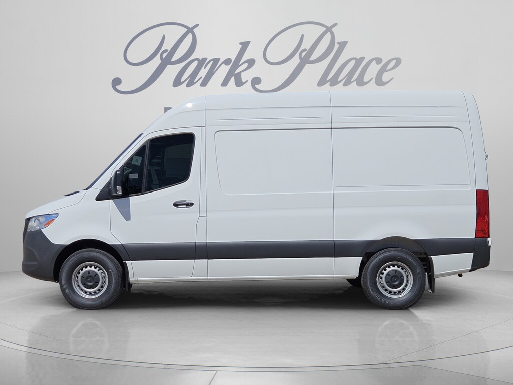 New 2026 Mercedes-Benz Sprinter 2500 Standard Roof 4-Cyl Diesel