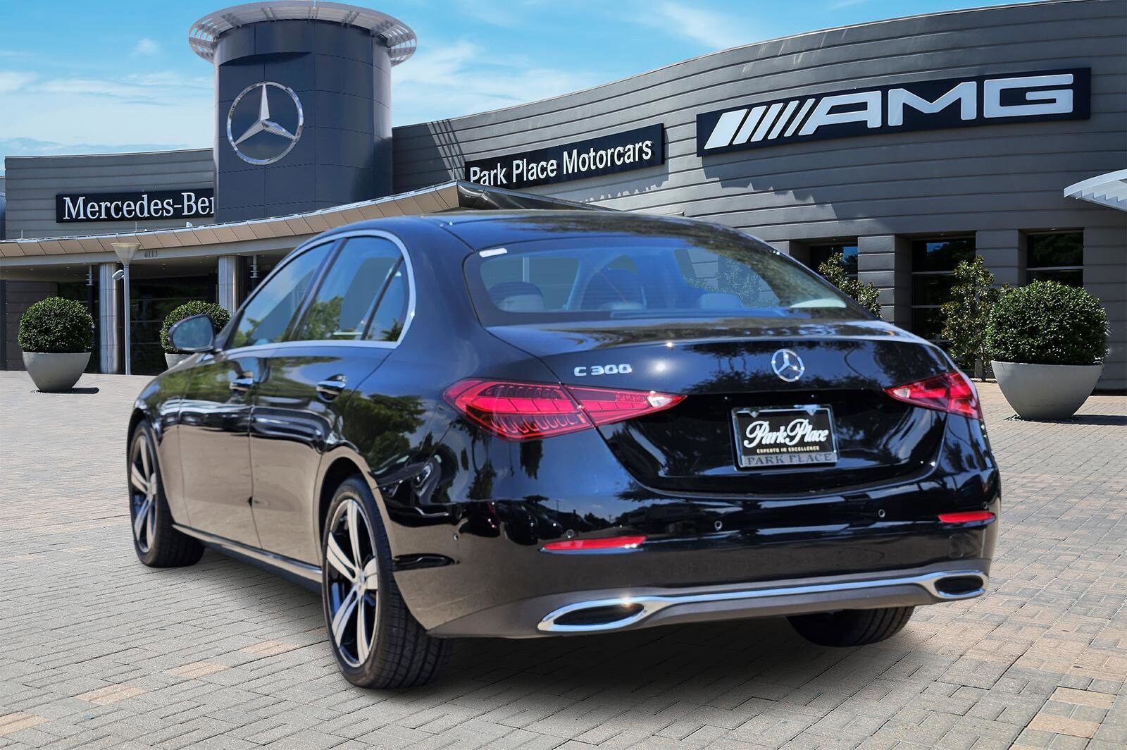 2025 Mercedes Benz C 300 Sedan photo 4