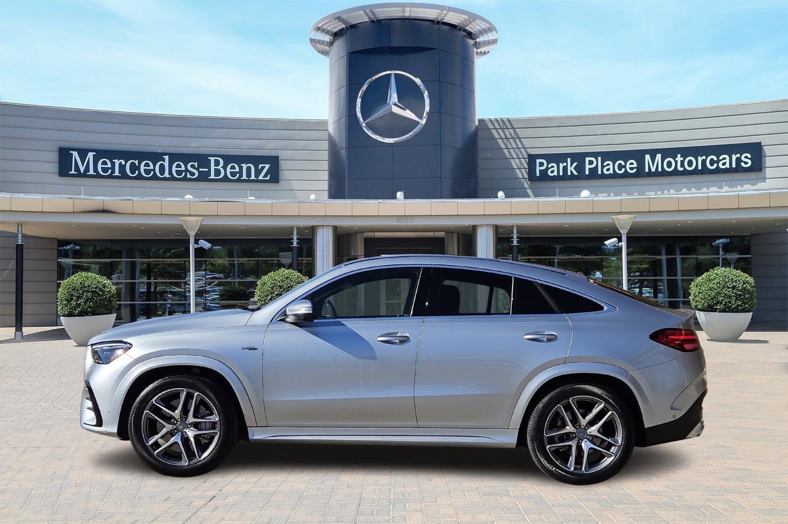 2025 Mercedes Benz GLE AMG 53 Coupe photo 2