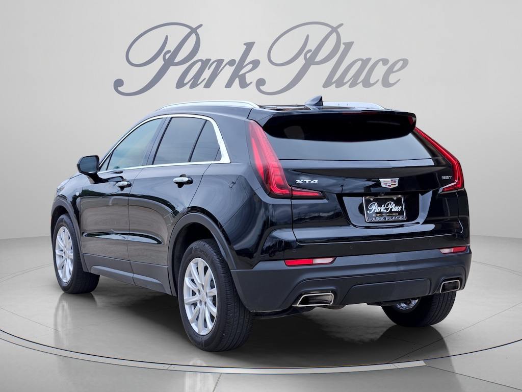 Used 2022 CADILLAC XT4 Luxury SUV