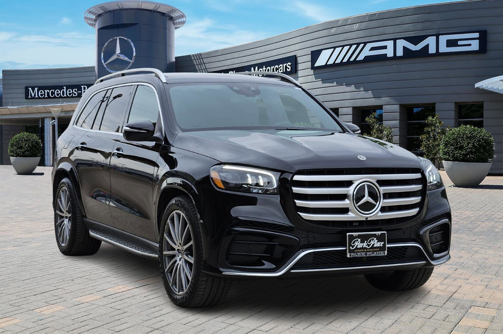 2024 Mercedes Benz GLS 580 photo 2