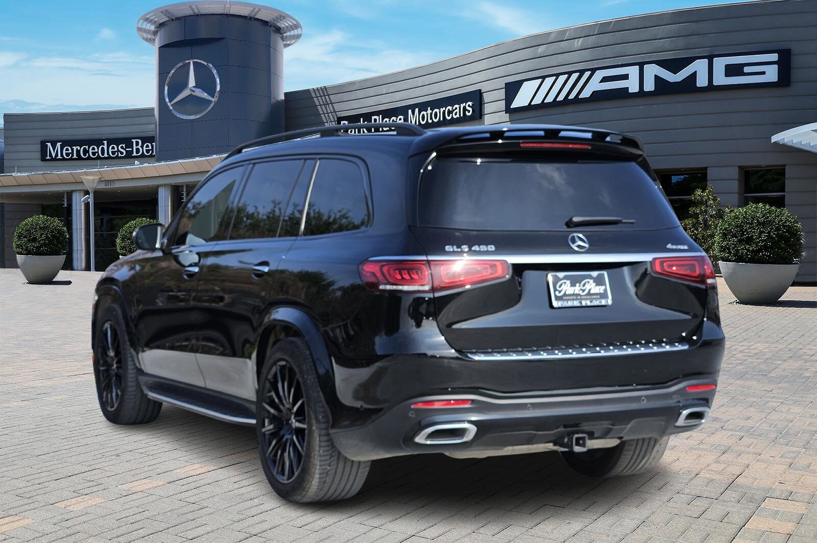 2022 Mercedes Benz GLS 450 4MATIC photo 2