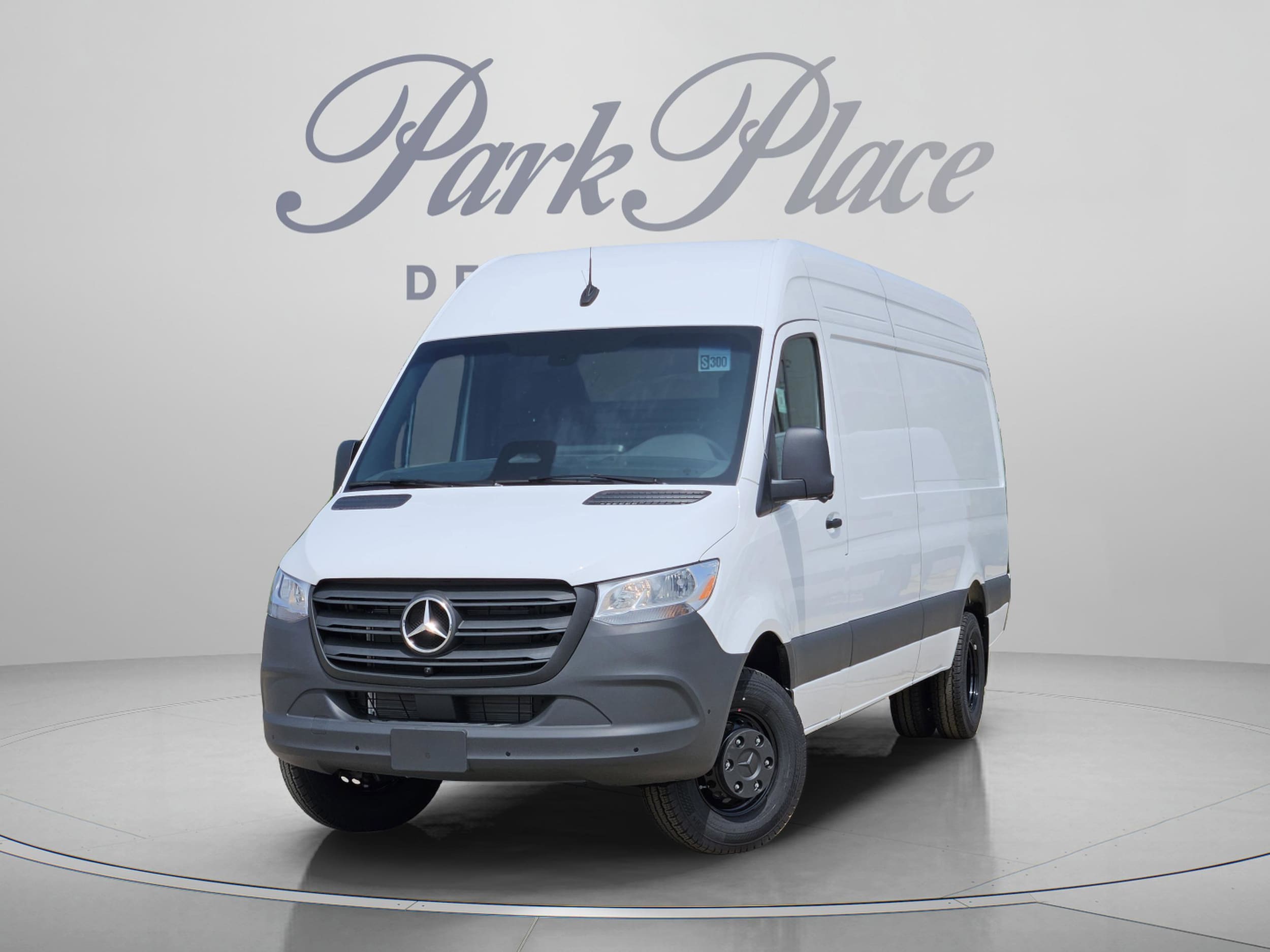 2026 Mercedes-Benz Sprinter 3500 170 WB HO High Roof's photo