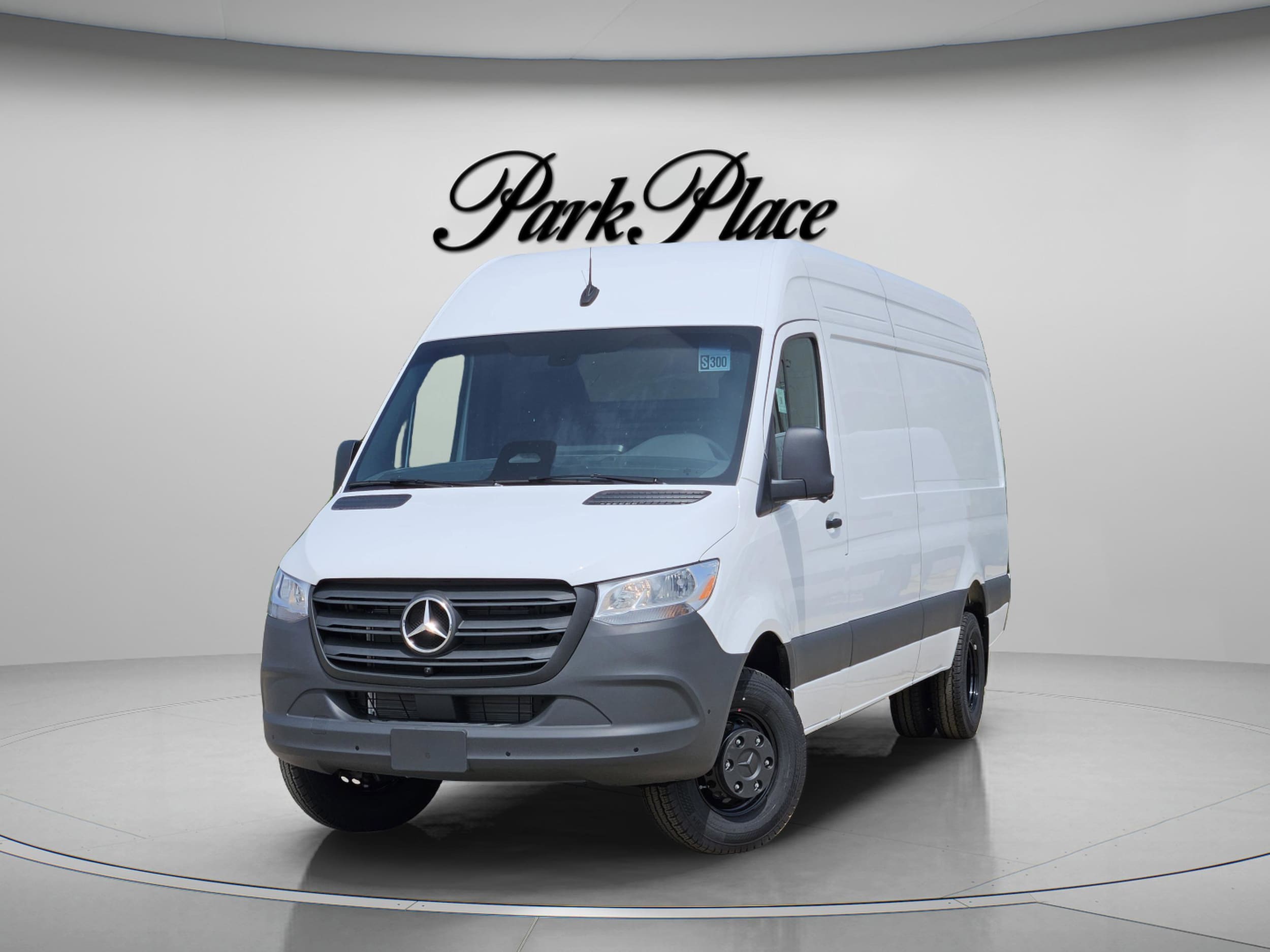 2026 Mercedes-Benz Sprinter 3500 170 WB HO High Roof's photo