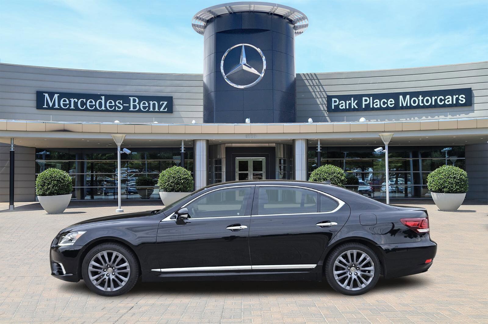 2013 Lexus LS 460 L photo 3