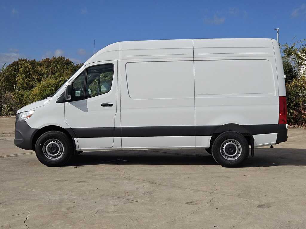 New 2025 Mercedes-Benz Sprinter 2500 Standard Roof 4-Cyl Diesel Van Cargo Van