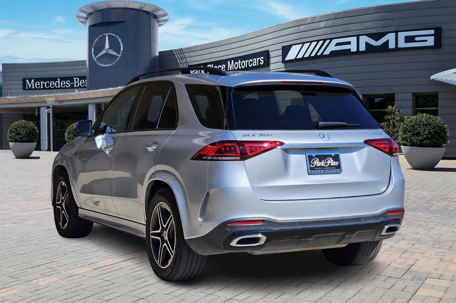 2022 Mercedes Benz GLE 350 4MATIC photo 2