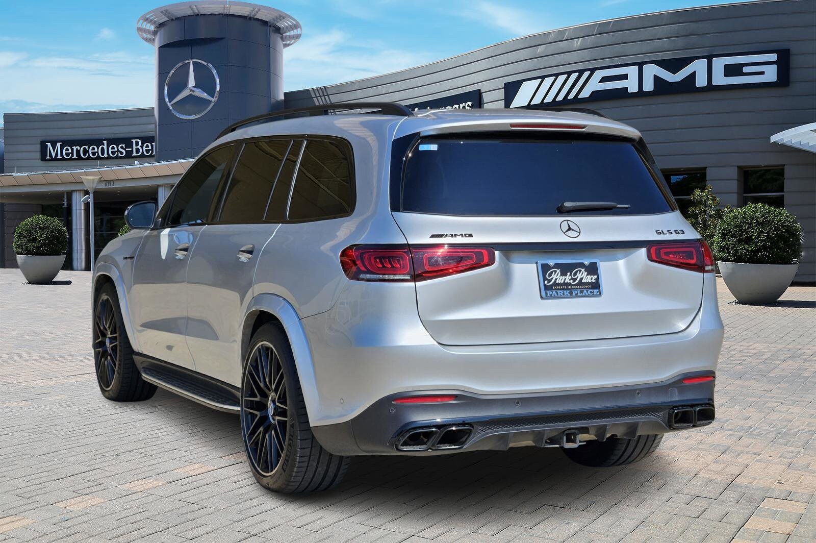 2021 Mercedes Benz GLS AMG 63 photo 2