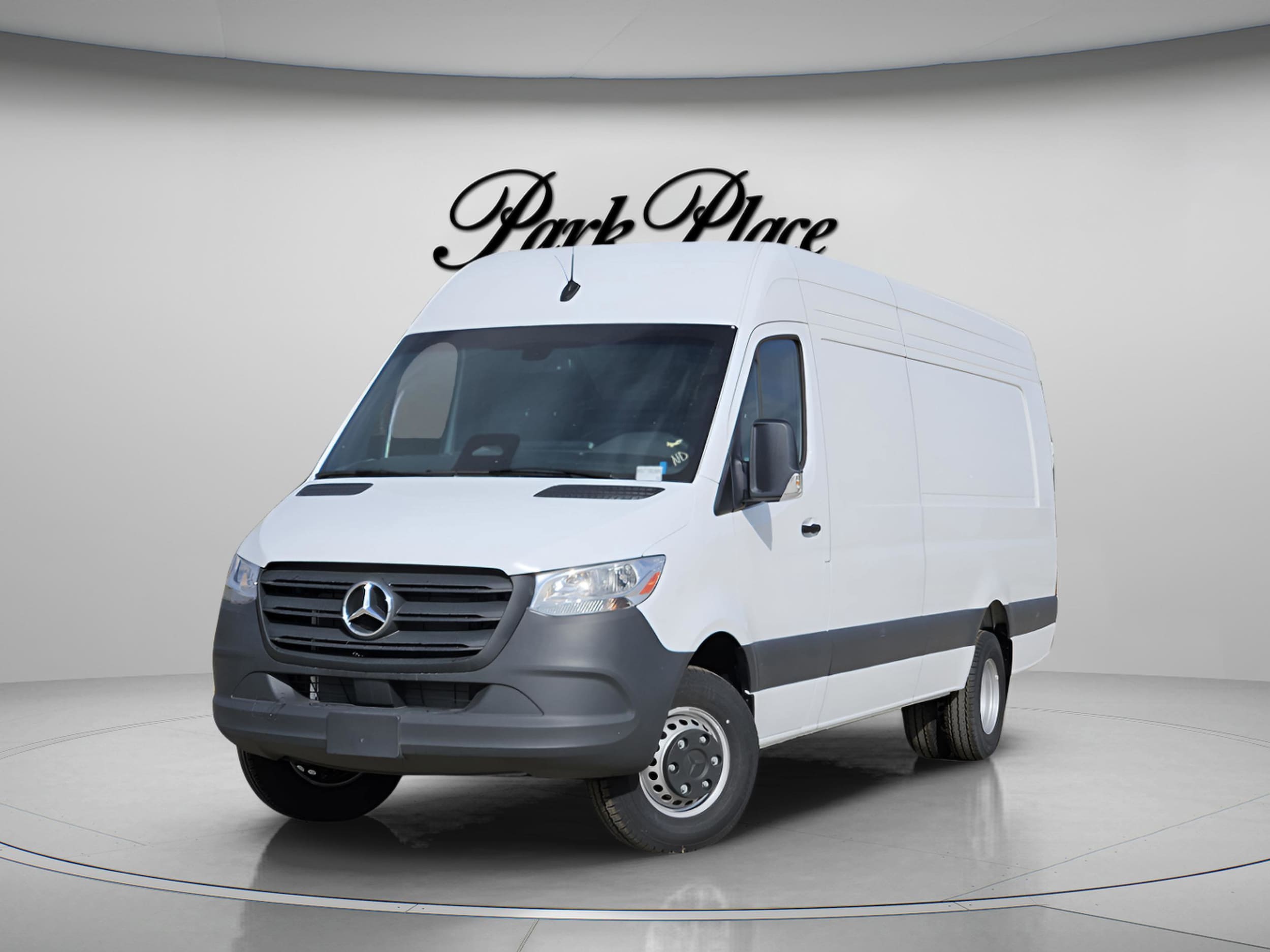 2025 Mercedes-Benz Sprinter Cargo Van