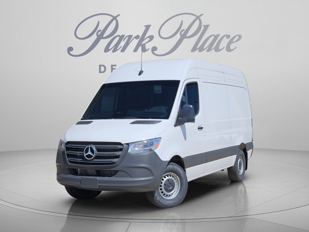New 2026 Mercedes-Benz Sprinter 2500 Standard Roof 4-Cyl Diesel