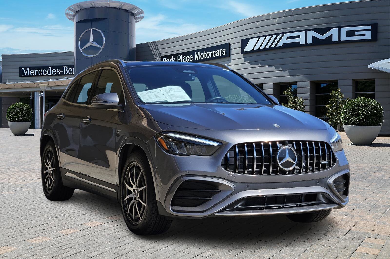 2025 Mercedes Benz GLA AMG 35 4MATIC photo 2