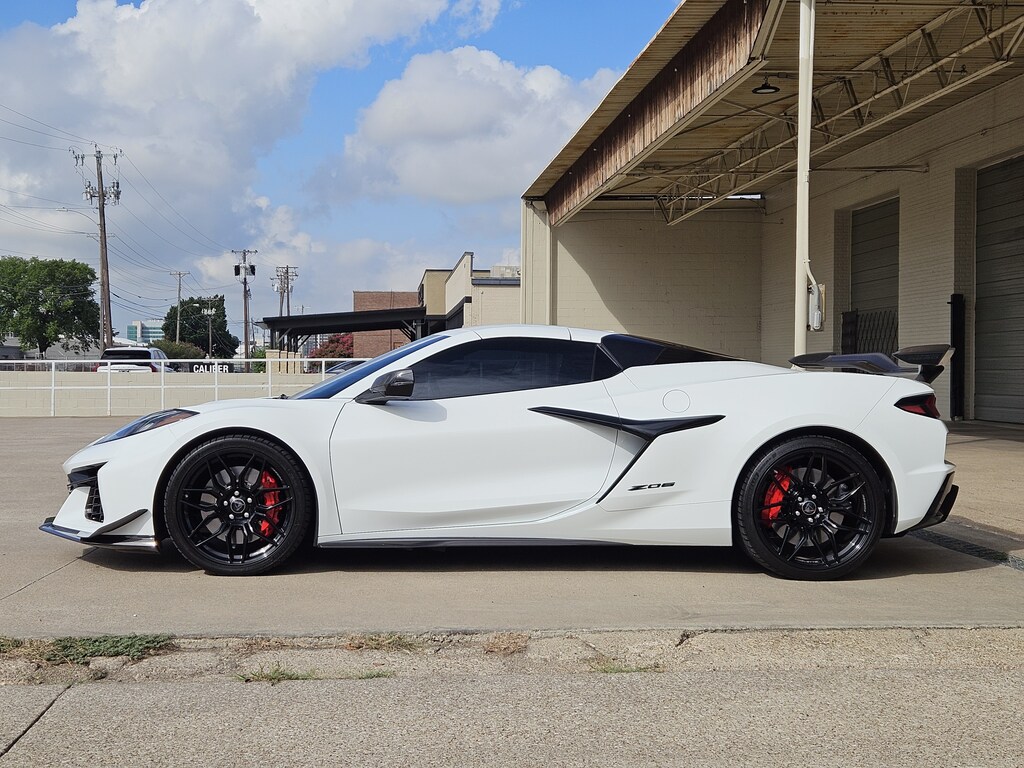 Used 2024 Chevrolet Corvette Stingray Z06 Convertible
