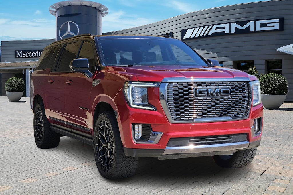 Used 2024 GMC Yukon XL Denali Ultimate SUV