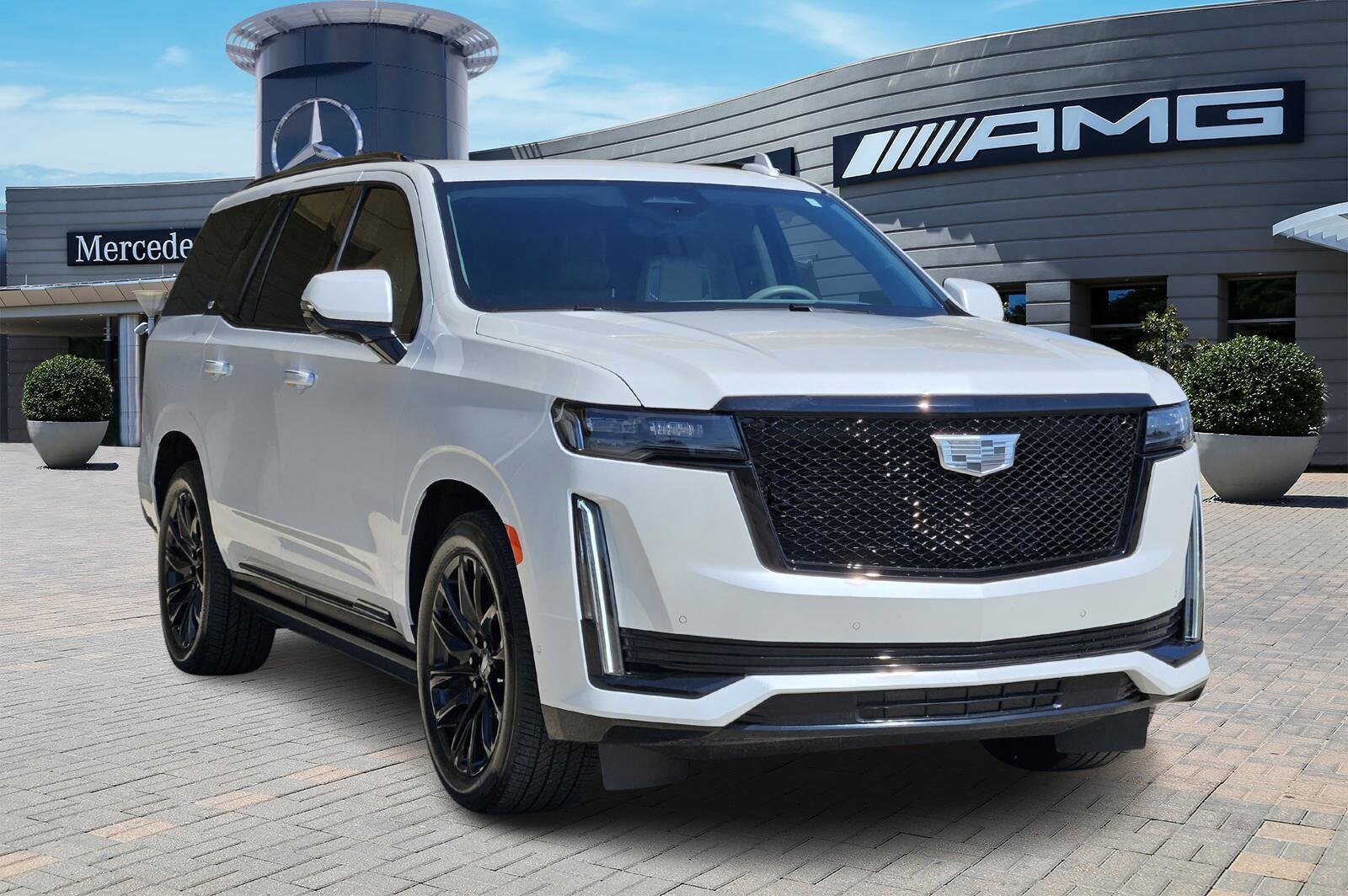 2024 Cadillac Escalade Sport Platinum photo 2