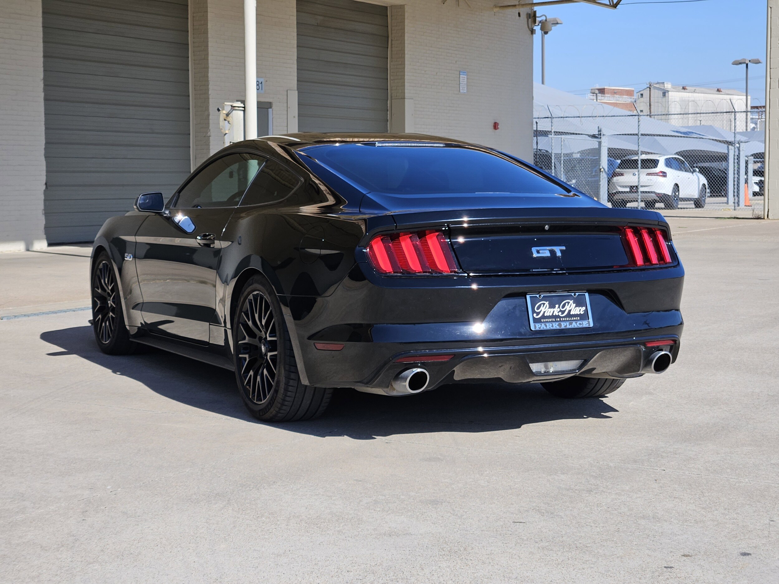 2016 Ford Mustang GT photo 4