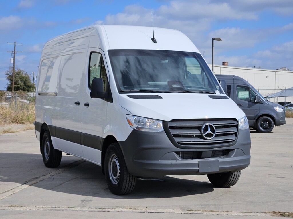 New 2025 Mercedes-Benz Sprinter 2500 Standard Roof 4-Cyl Diesel Van Cargo Van