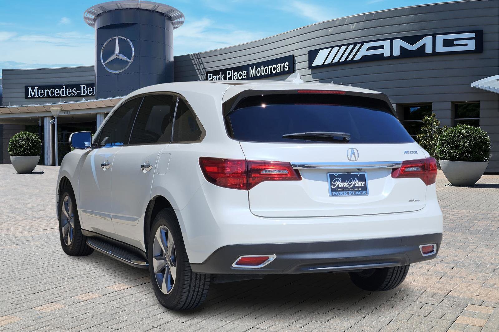 2016 Acura MDX SH-AWD photo 3