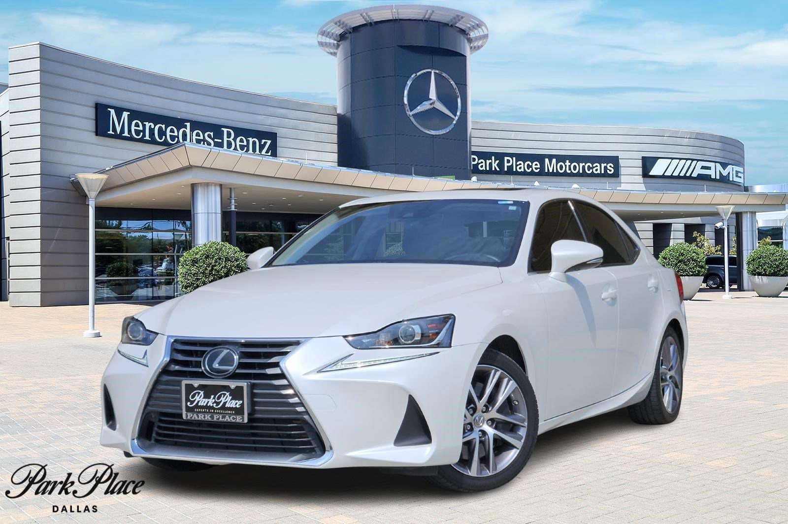2018 LEXUS IS 300 Sedan 