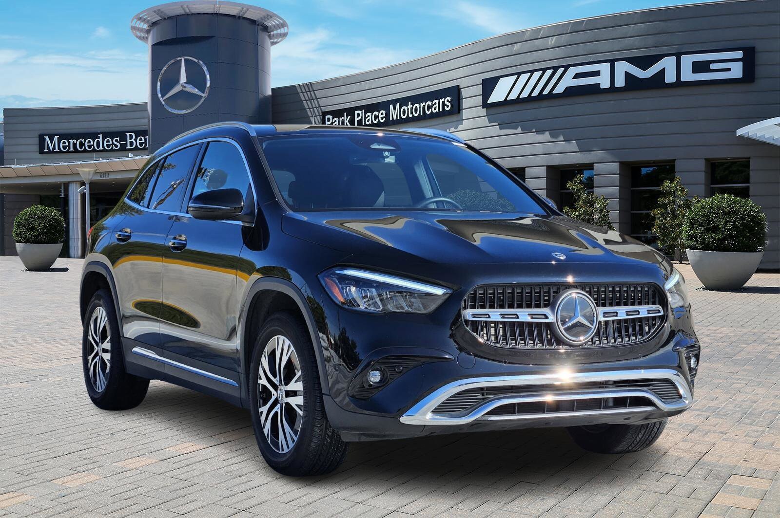 2025 Mercedes Benz GLA 250 photo 2