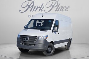 2026 Mercedes-Benz Sprinter 2500 Standard Roof 4-Cyl Diesel Van Cargo Van