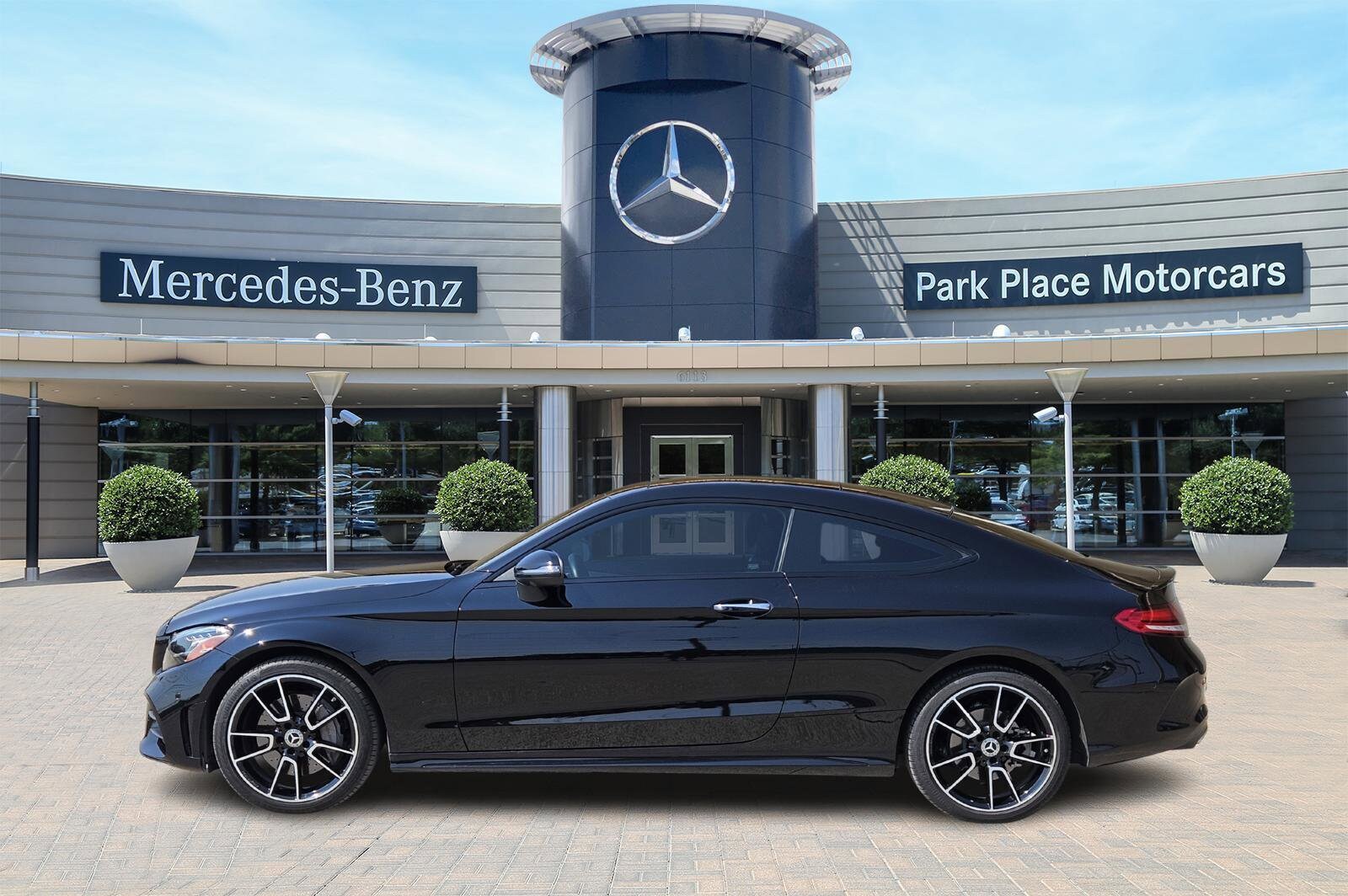 2022 Mercedes Benz C 300 Coupe photo 3
