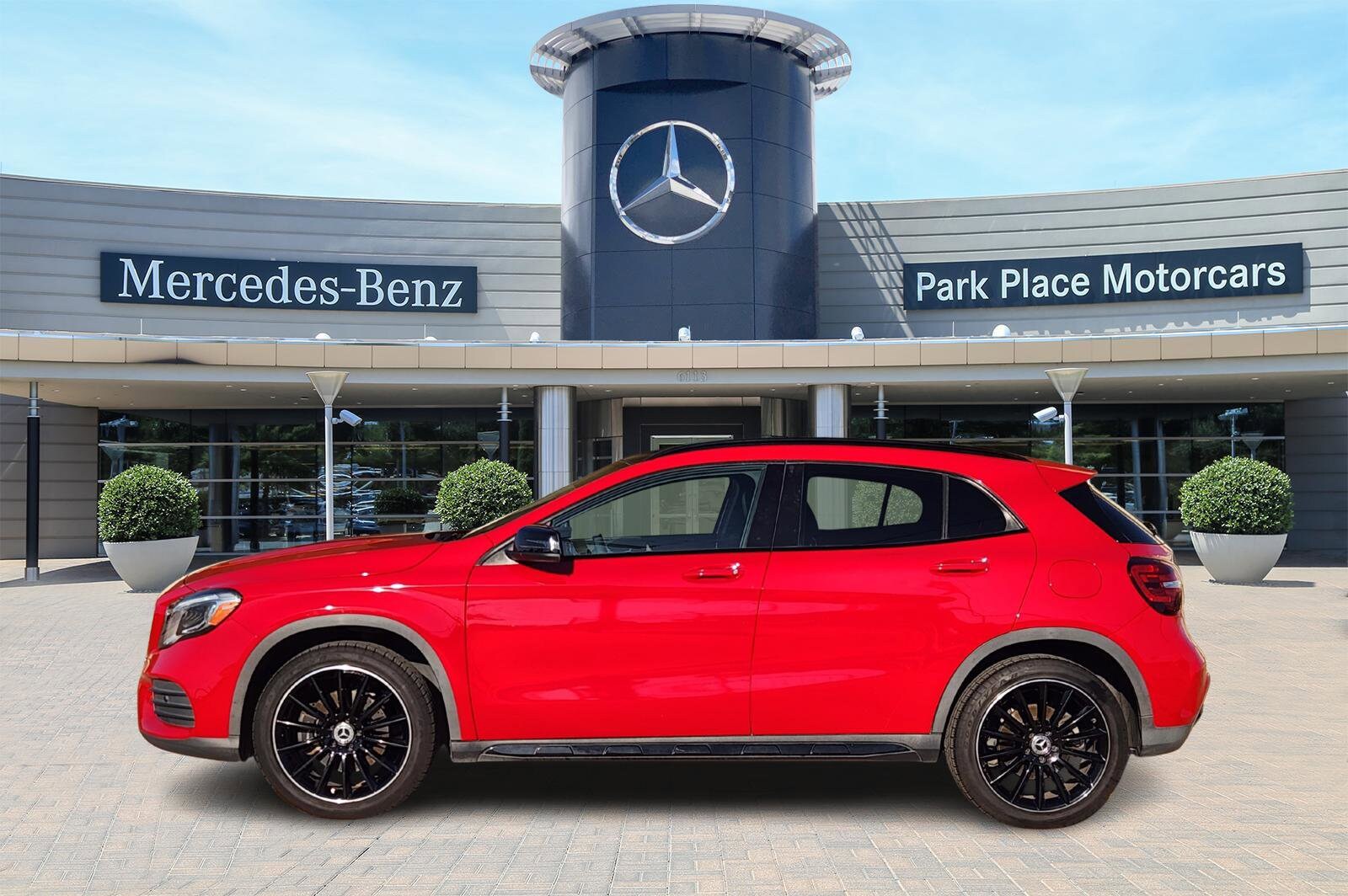 2019 Mercedes Benz GLA 250 photo 2