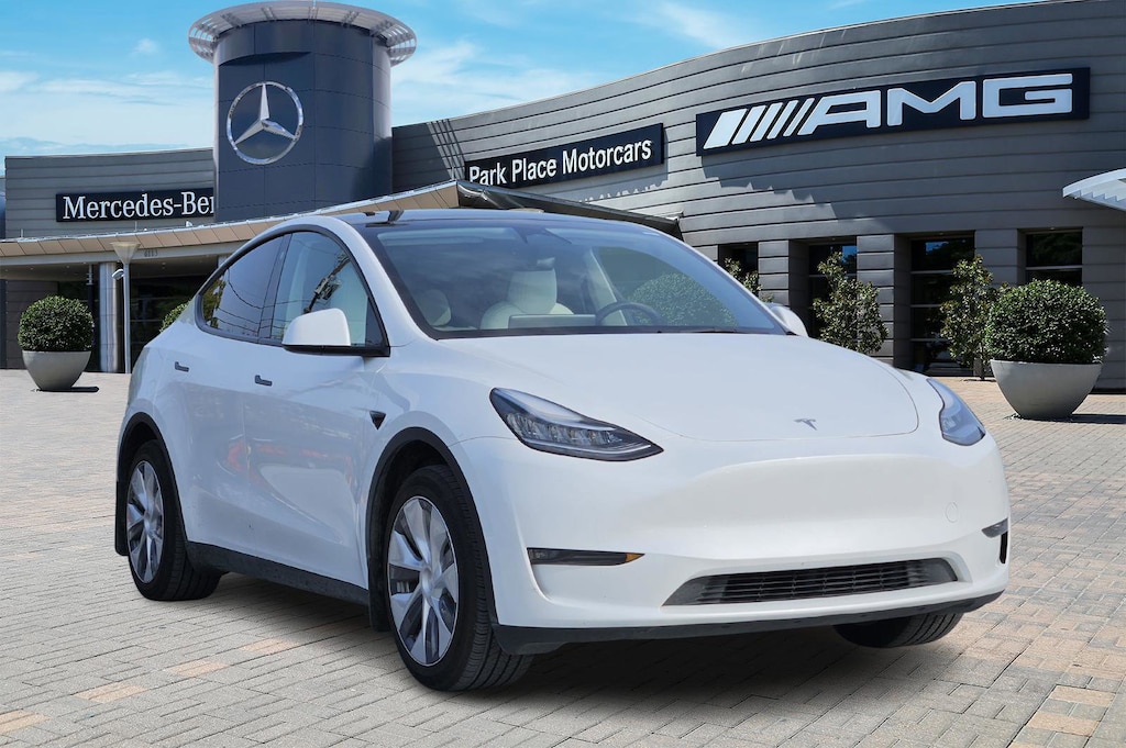 Used 2023 Tesla Model Y Long Range SUV