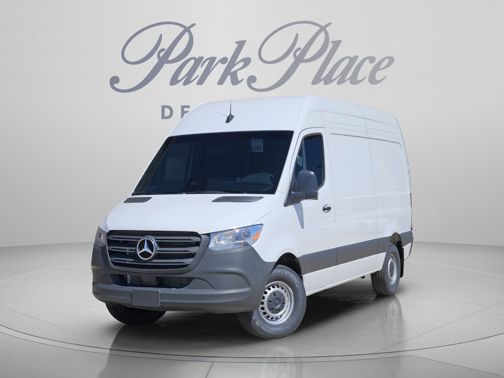 New 2026 Mercedes-Benz Sprinter 2500 Standard Roof 4-Cyl Diesel