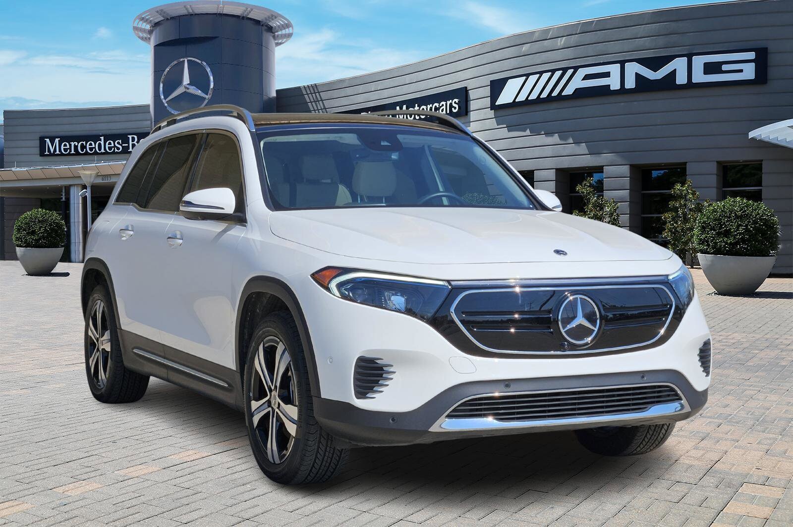 2023 Mercedes Benz EQB 300 4MATIC photo 2