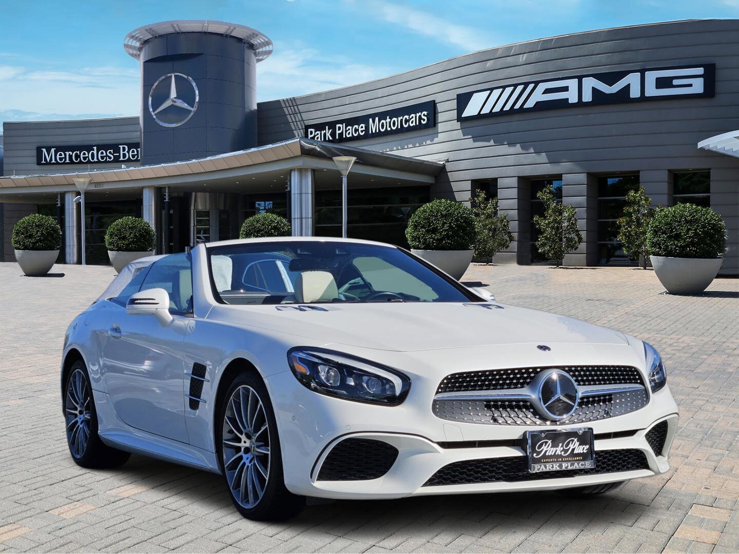 2020 Mercedes Benz SL 450 photo 2