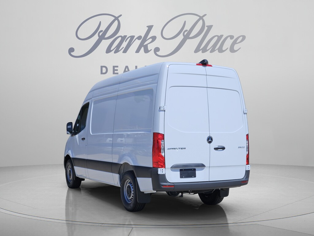 New 2026 Mercedes-Benz Sprinter 2500 Standard Roof 4-Cyl Diesel