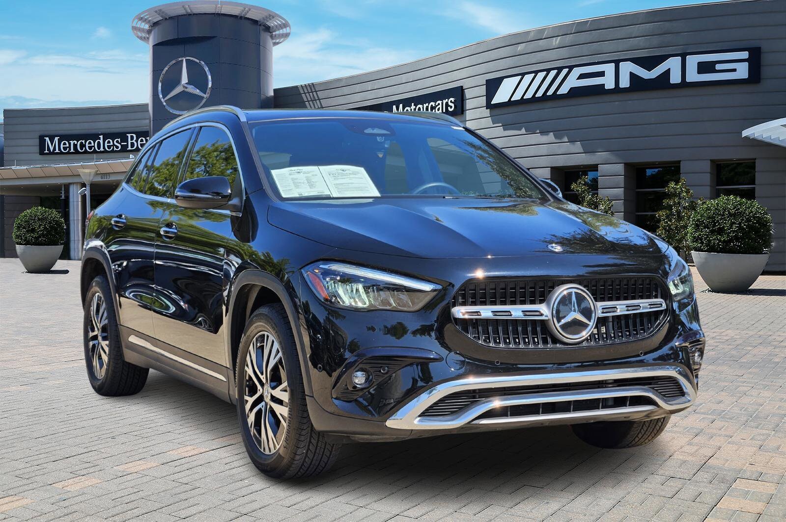 2025 Mercedes Benz GLA 250 4MATIC photo 2
