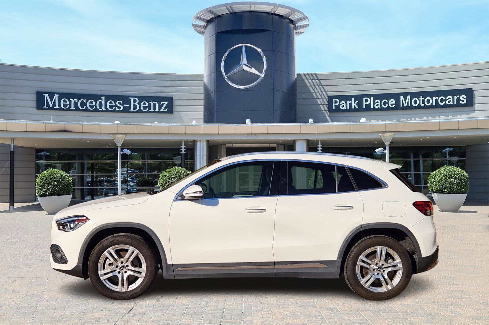 2022 Mercedes Benz GLA 250 photo 3