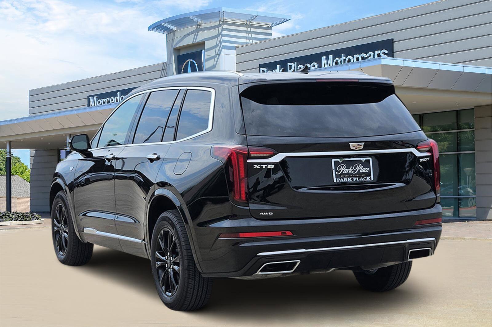 2025 Cadillac XT6 Luxury photo 4