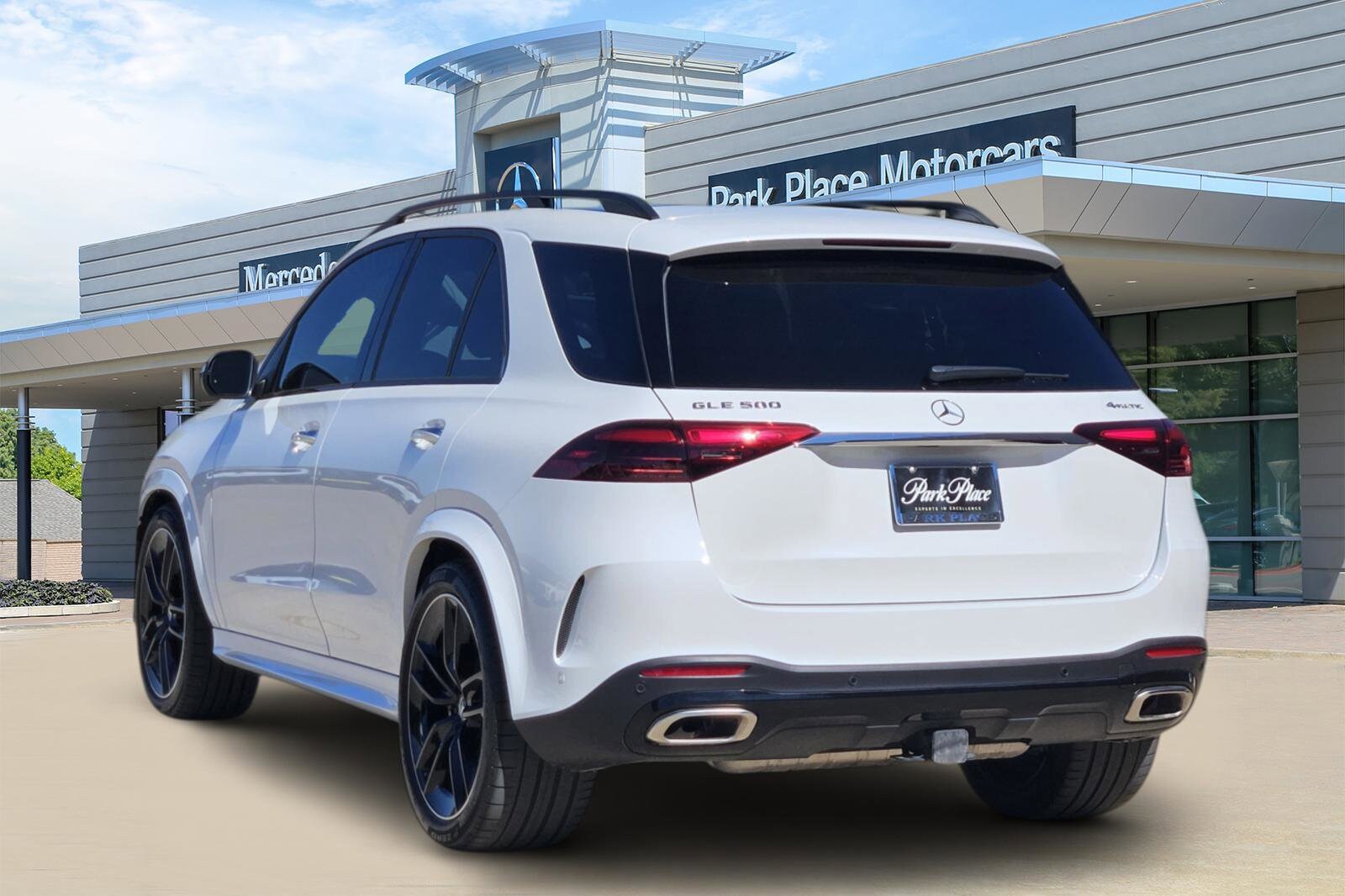 2025 Mercedes Benz GLE 580 4MATIC photo 4