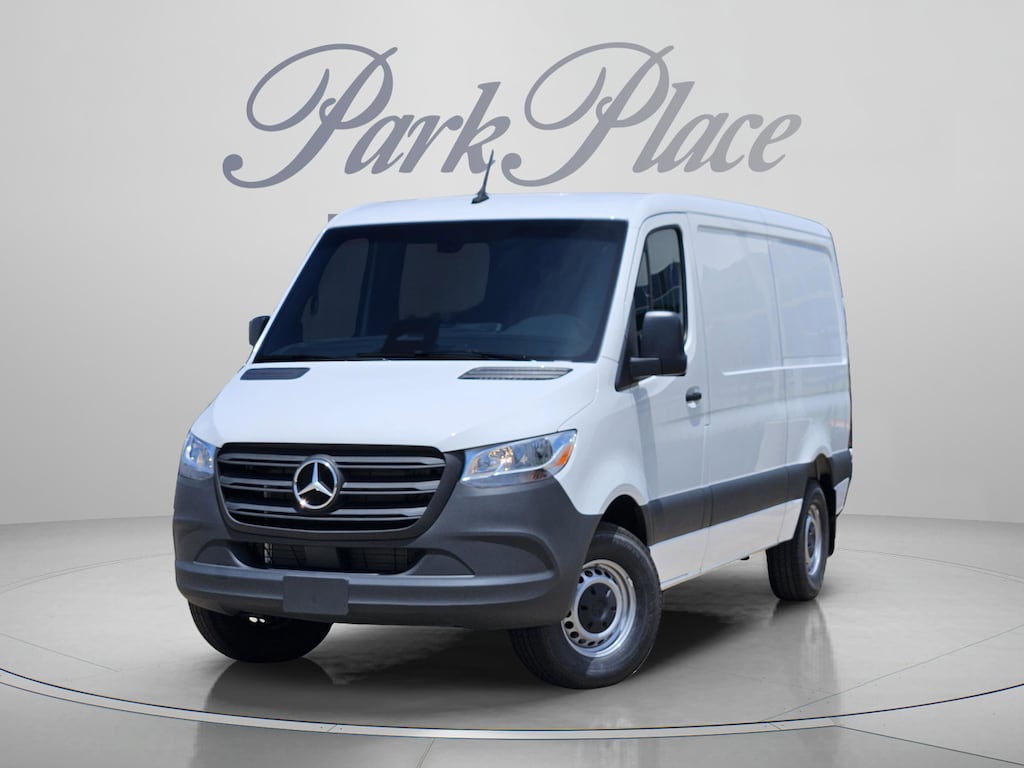 New 2026 Mercedes-Benz Sprinter 2500 Standard Roof 4-Cyl Diesel