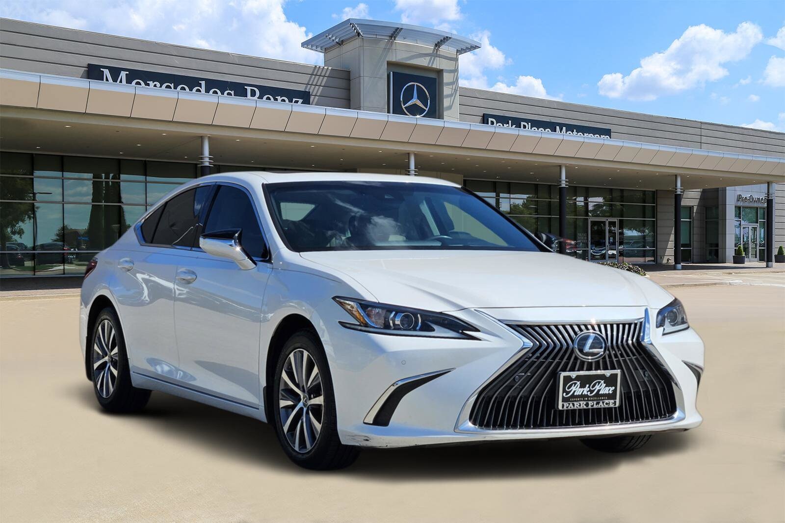 2019 Lexus ES 350 photo 2