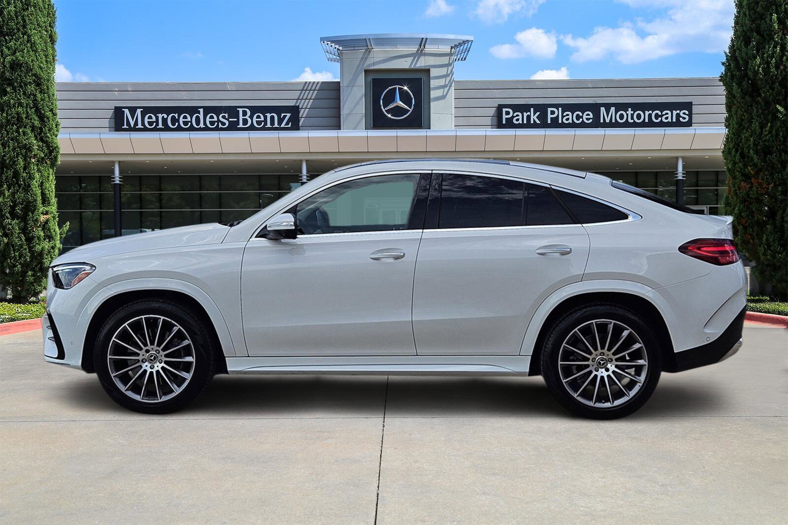 2025 Mercedes Benz GLE 450 4MATIC photo 2
