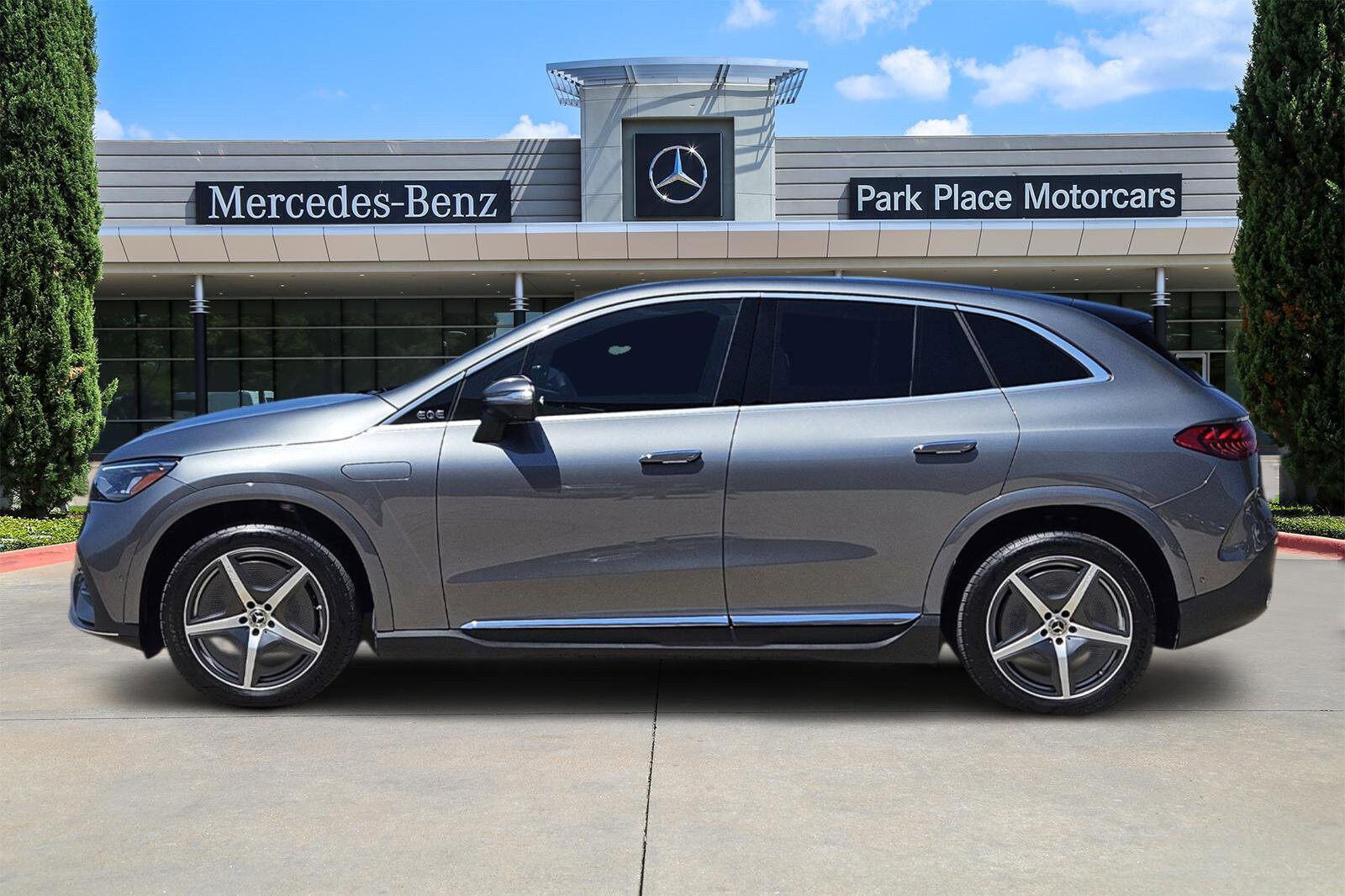 2025 Mercedes Benz 350 4MATIC photo 2