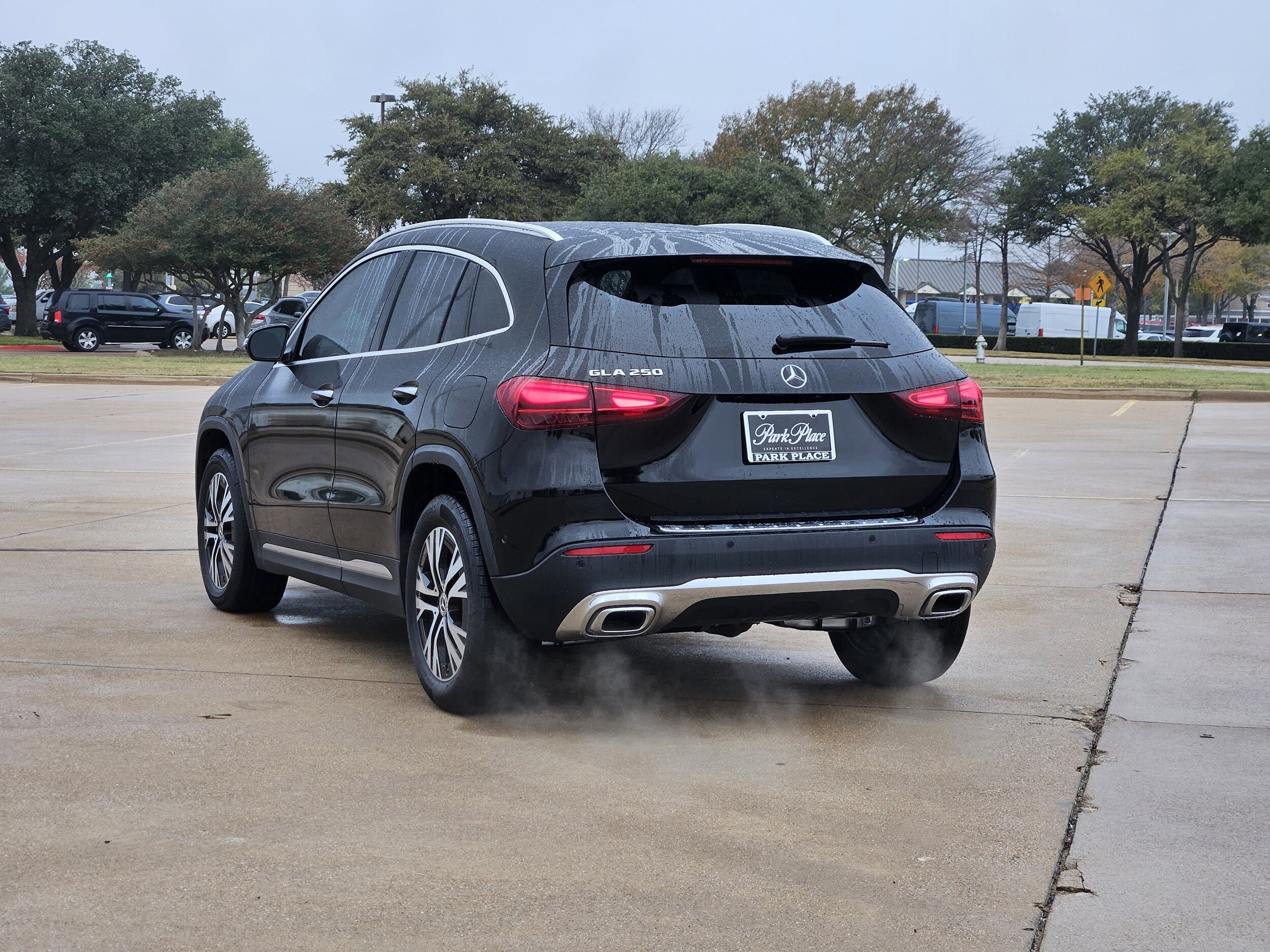 2025 Mercedes Benz GLA 250 photo 4